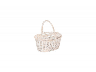 CHILD'S WHITE WASH LIDDED HAMPER